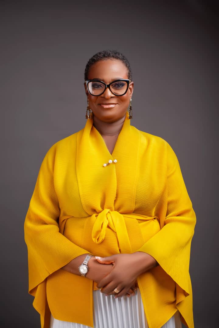 PST. DR. SANDRA ESEKA